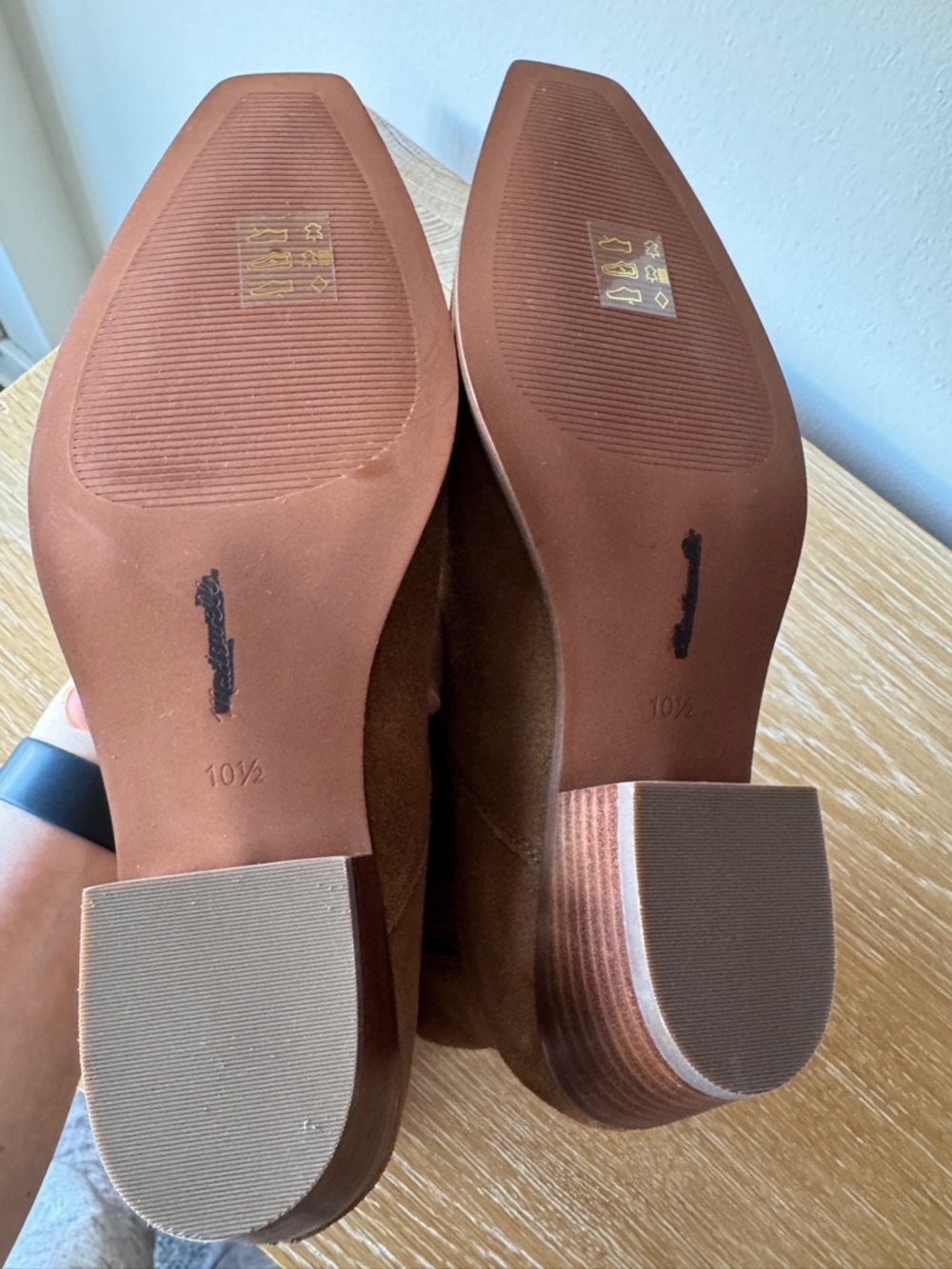 NWOB! MADEWELL Women’s The Ingrid Chelsea Boot in Suede, Dried Acorn, Size 10.5 - Picture 6 of 16